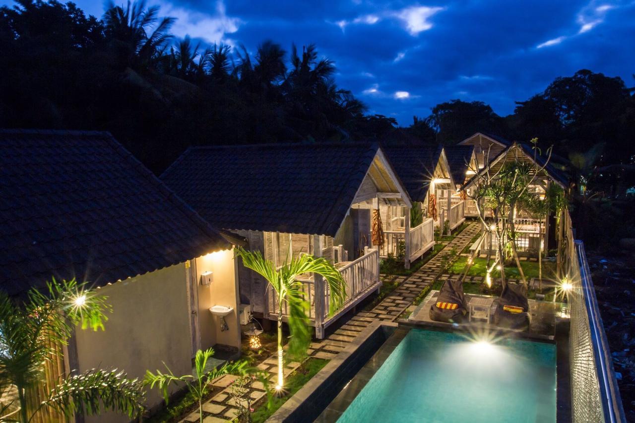 The Syron Huts Lembongan Hotell Exteriör bild