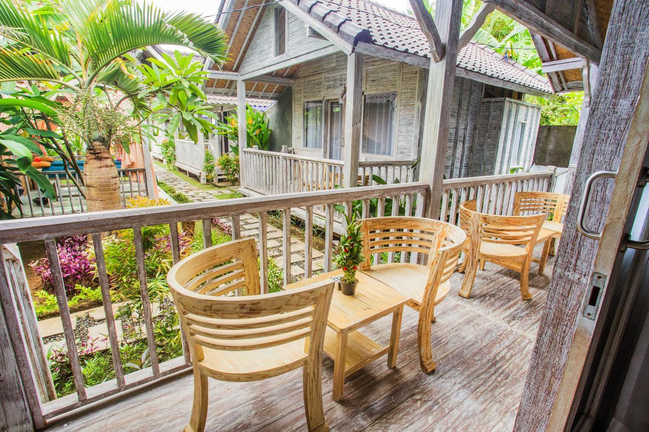 The Syron Huts Lembongan Hotell Exteriör bild