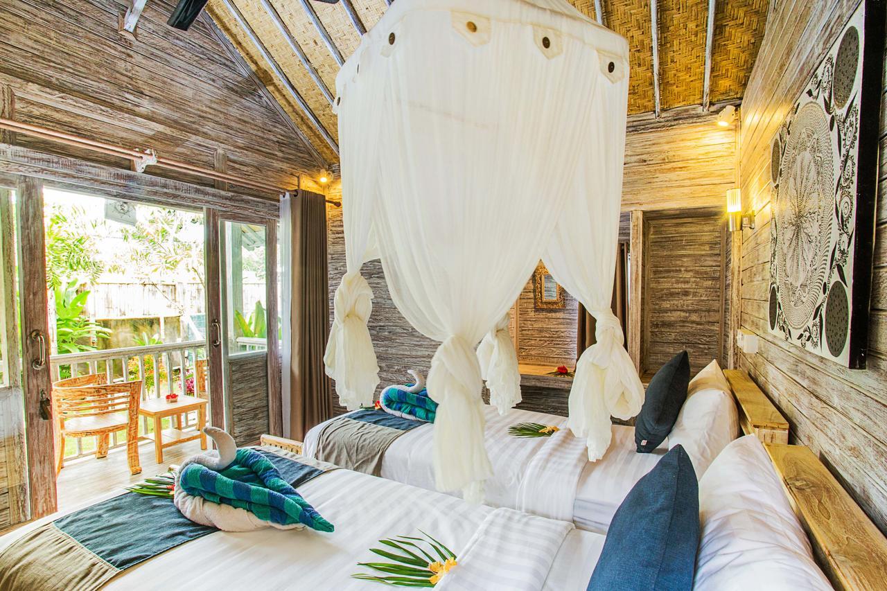 The Syron Huts Lembongan Hotell Exteriör bild