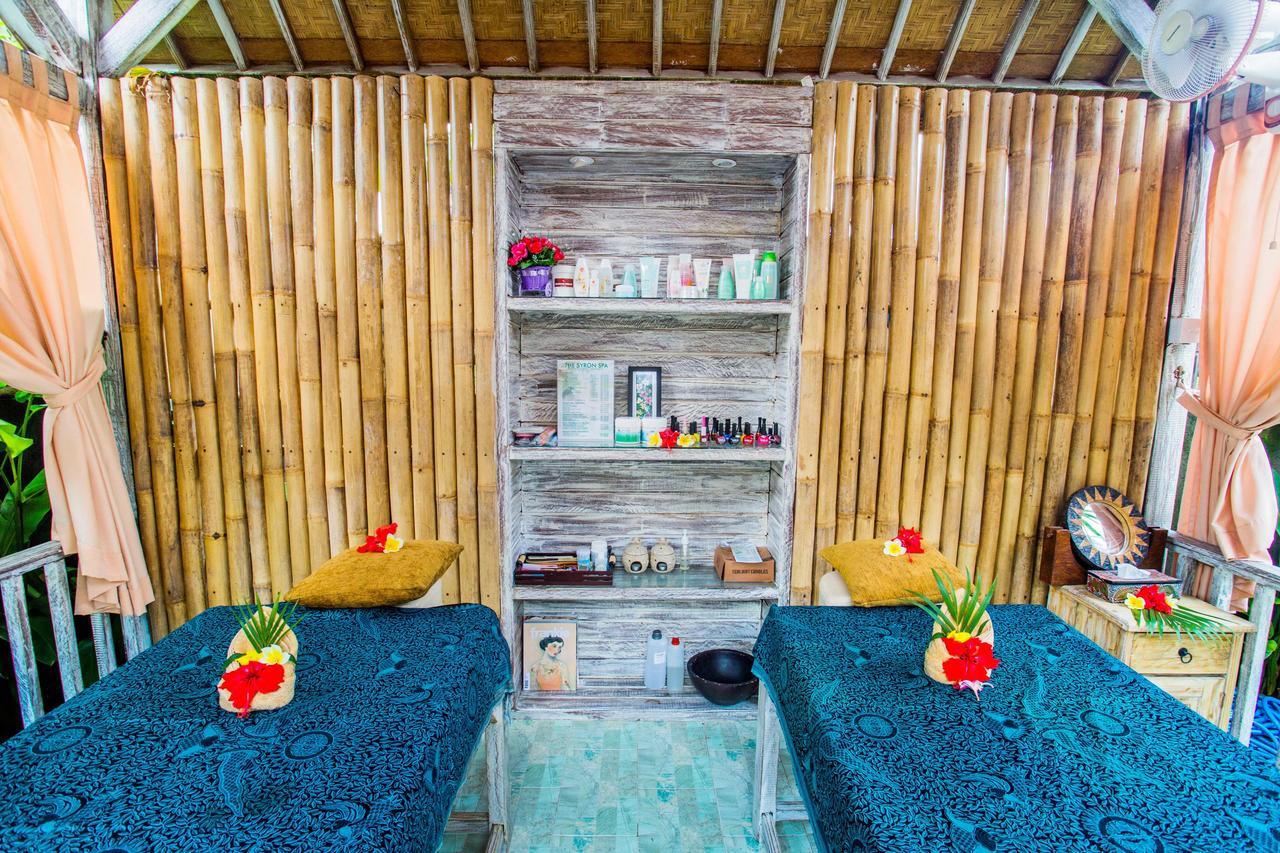 The Syron Huts Lembongan Hotell Exteriör bild
