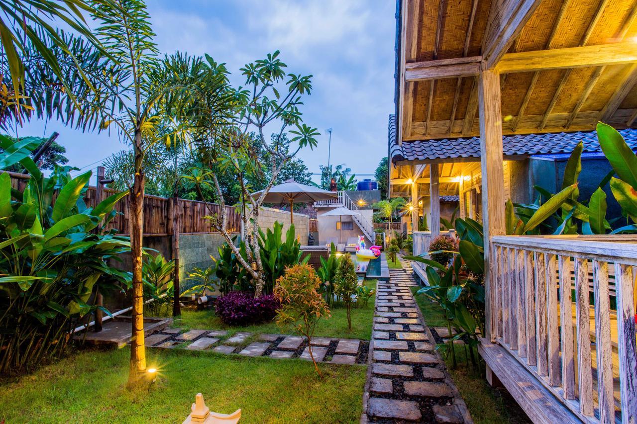 The Syron Huts Lembongan Hotell Exteriör bild