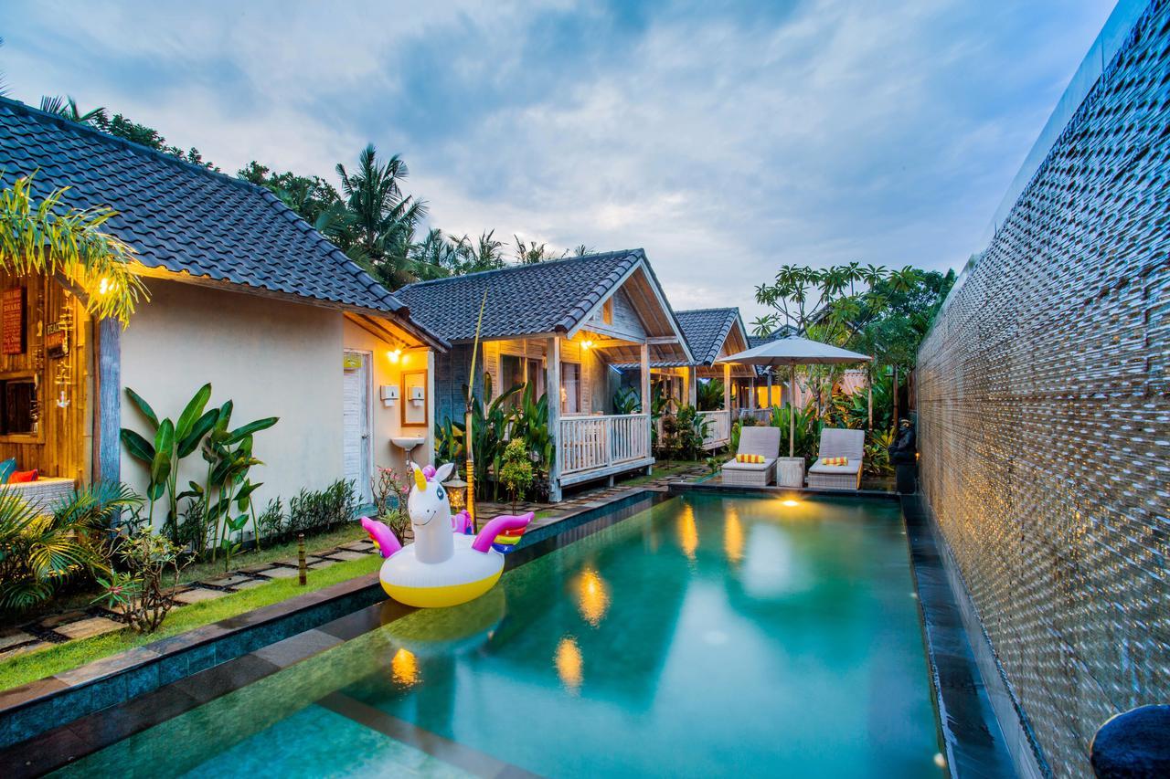 The Syron Huts Lembongan Hotell Exteriör bild